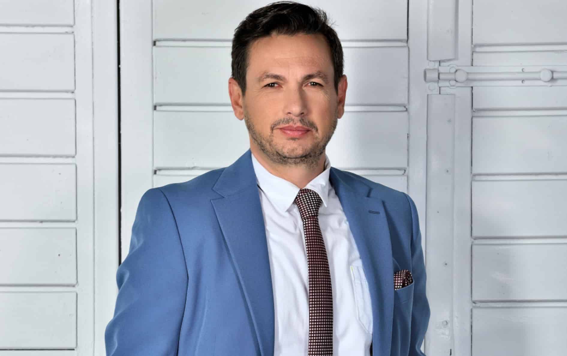 Σταύρος  Νικολαΐδης